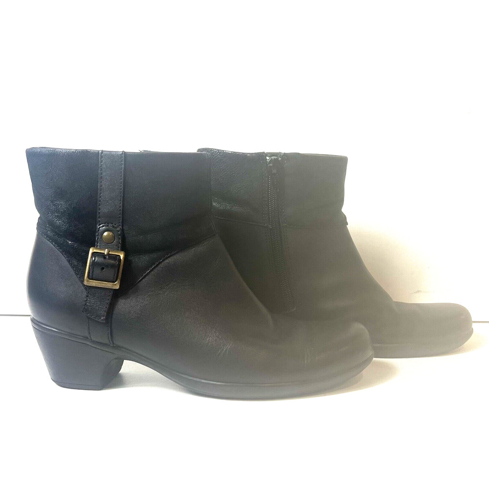 Clarks Black Leather Ankle Bootie Women's Sz 8 N Heeled Comfort Casual Zip Boots - Picture 2 of 10
